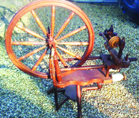 UK spinning wheels - 20th C handmade spinning wheels from England